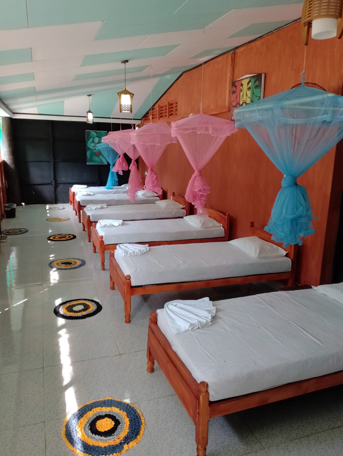 10 Bed Mixed Dormitory Room
